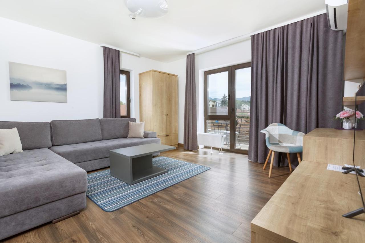 Afin Apartments Braşov Exteriör bild